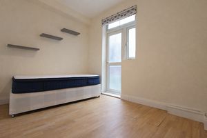 Photo 17- click for photo gallery